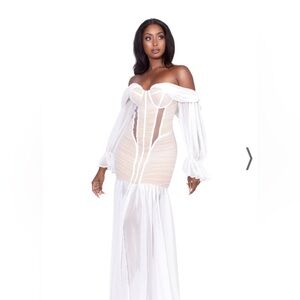 Miss Circle - Gissel White Mesh Off Shoulder Puff Sleeve Maxi Dress (Brand new)